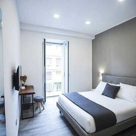 จีบี เซ็นทรัล สเตชั่น นาโปลี Bed & Breakfast เนเปิลส์ ภายนอก รูปภาพ