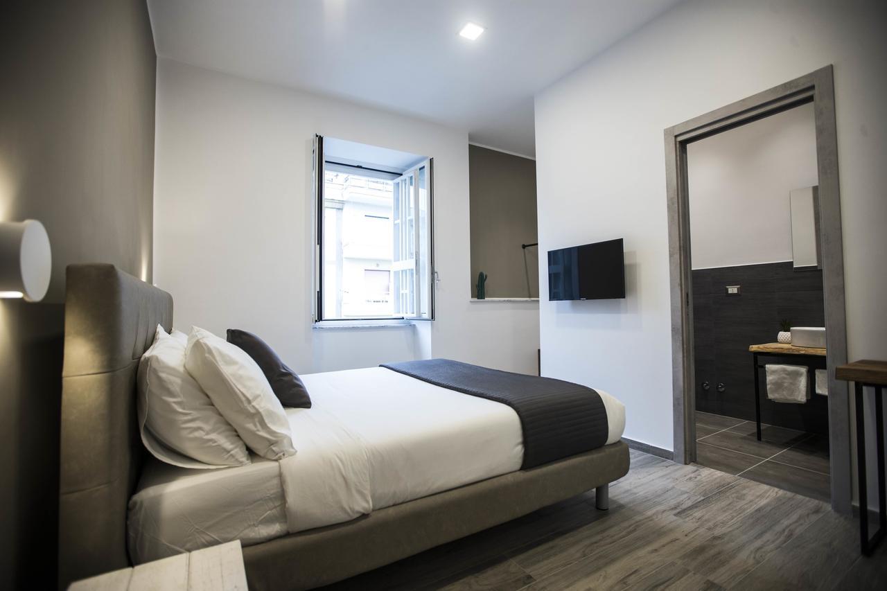 จีบี เซ็นทรัล สเตชั่น นาโปลี Bed & Breakfast เนเปิลส์ ภายนอก รูปภาพ
