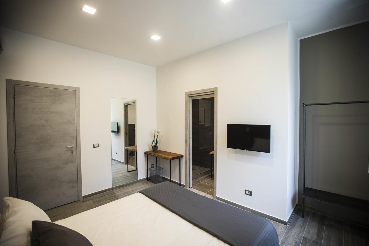 จีบี เซ็นทรัล สเตชั่น นาโปลี Bed & Breakfast เนเปิลส์ ภายนอก รูปภาพ