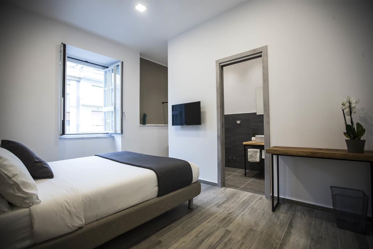 จีบี เซ็นทรัล สเตชั่น นาโปลี Bed & Breakfast เนเปิลส์ ภายนอก รูปภาพ