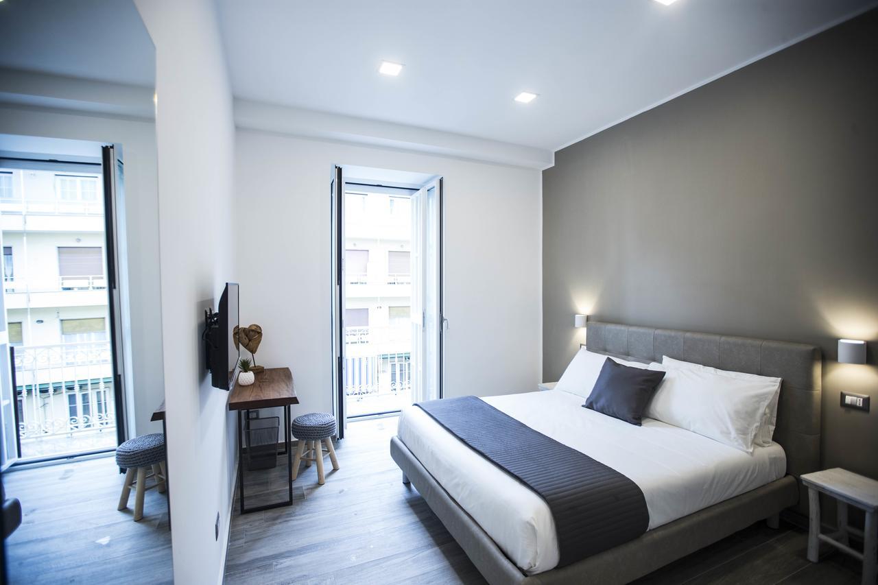 จีบี เซ็นทรัล สเตชั่น นาโปลี Bed & Breakfast เนเปิลส์ ภายนอก รูปภาพ