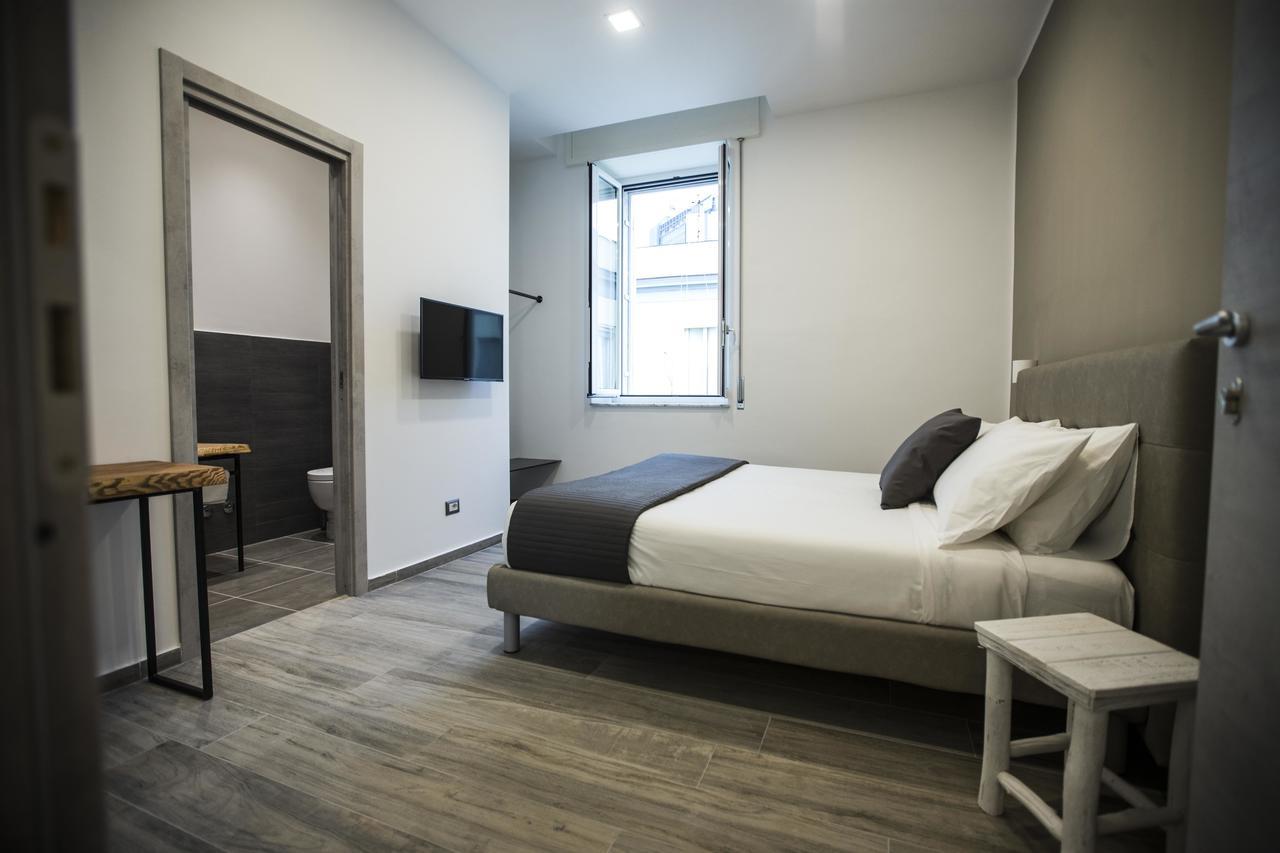 จีบี เซ็นทรัล สเตชั่น นาโปลี Bed & Breakfast เนเปิลส์ ภายนอก รูปภาพ