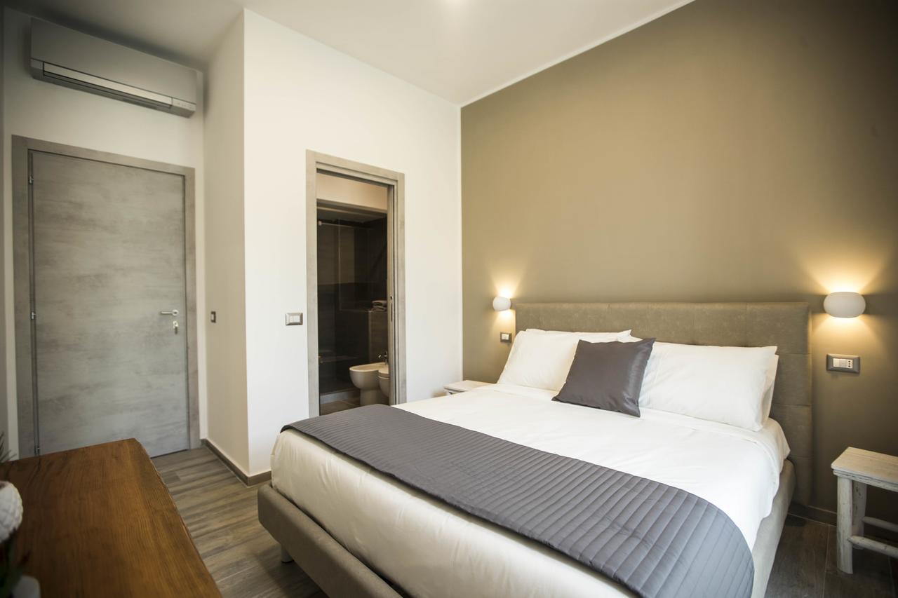 จีบี เซ็นทรัล สเตชั่น นาโปลี Bed & Breakfast เนเปิลส์ ภายนอก รูปภาพ